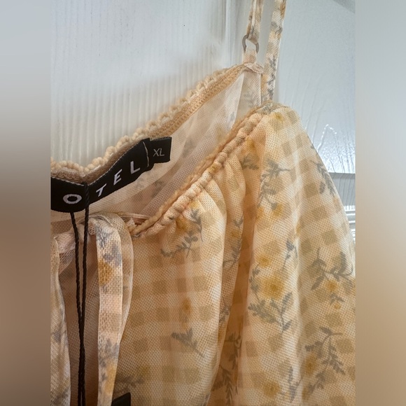 Motel rocks yellow floral gingham tank top spaghetti straps womens size XL large - Picture 5 of 8